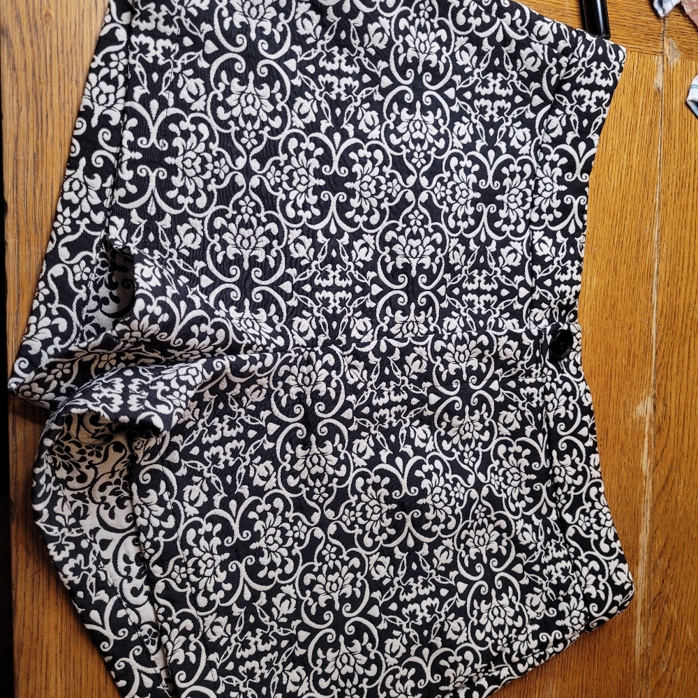 Trixie + Lulu Womens shorts